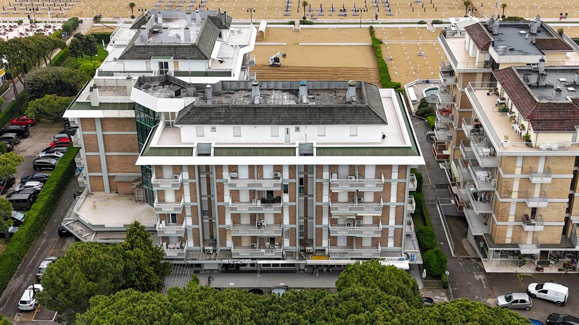 Jesolo Beach! Fronte Mare - Piscina Park E Posto Spiaggia Inclusi ภายนอก รูปภาพ